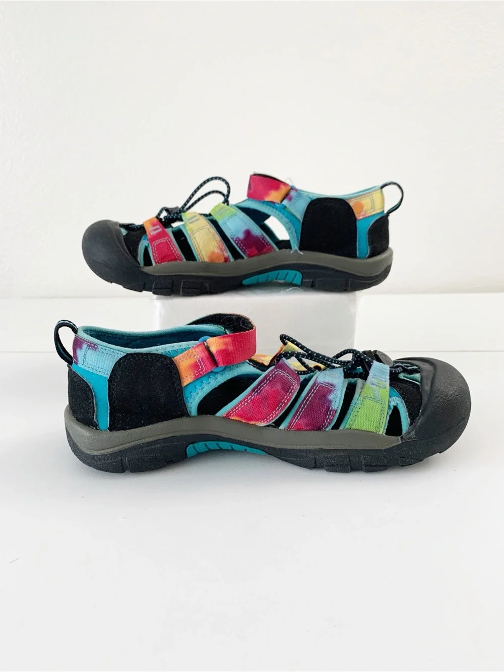 Keen Newport H2 Multicolor Sport Sandals~ 6 Y/ 7.5-8W